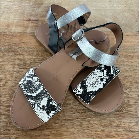 Steve Madden Sandals - Size 5 - Picture 3 of 5